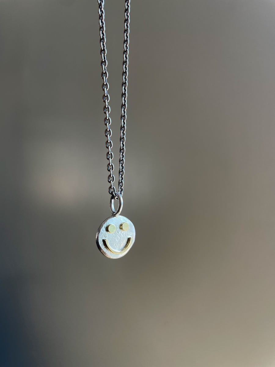 Tiny Happy Face Necklaceo – Sierra Keylin
